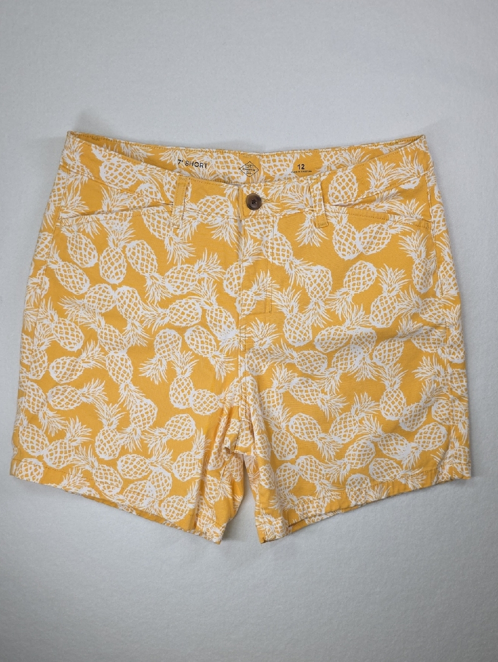 St. John's Bay Yellow Pineapple Print Women's Shorts